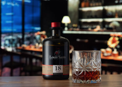 Louis Santo Premium Rum aus der Karibik | 18 Jahre Bourbon Cask